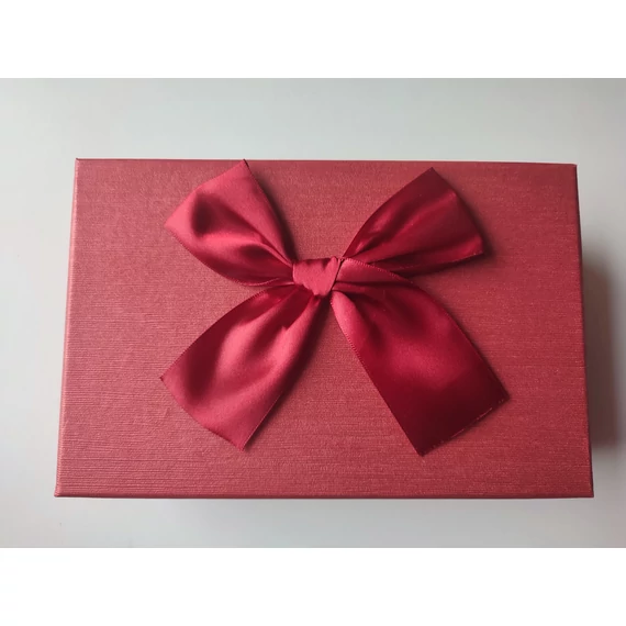 Bordó díszdoboz   22 x 15 x 7 cm